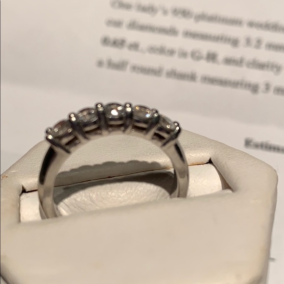 Platinum Dimond Ring - Picture 3 of 6